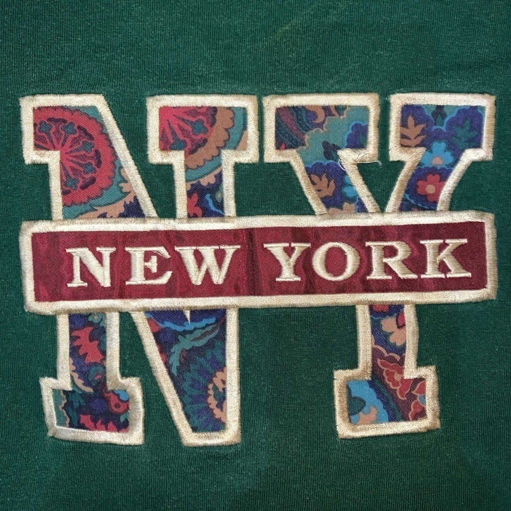 Vintage 90”s New York Graphic Spell Out T-shirt Tee Size Large